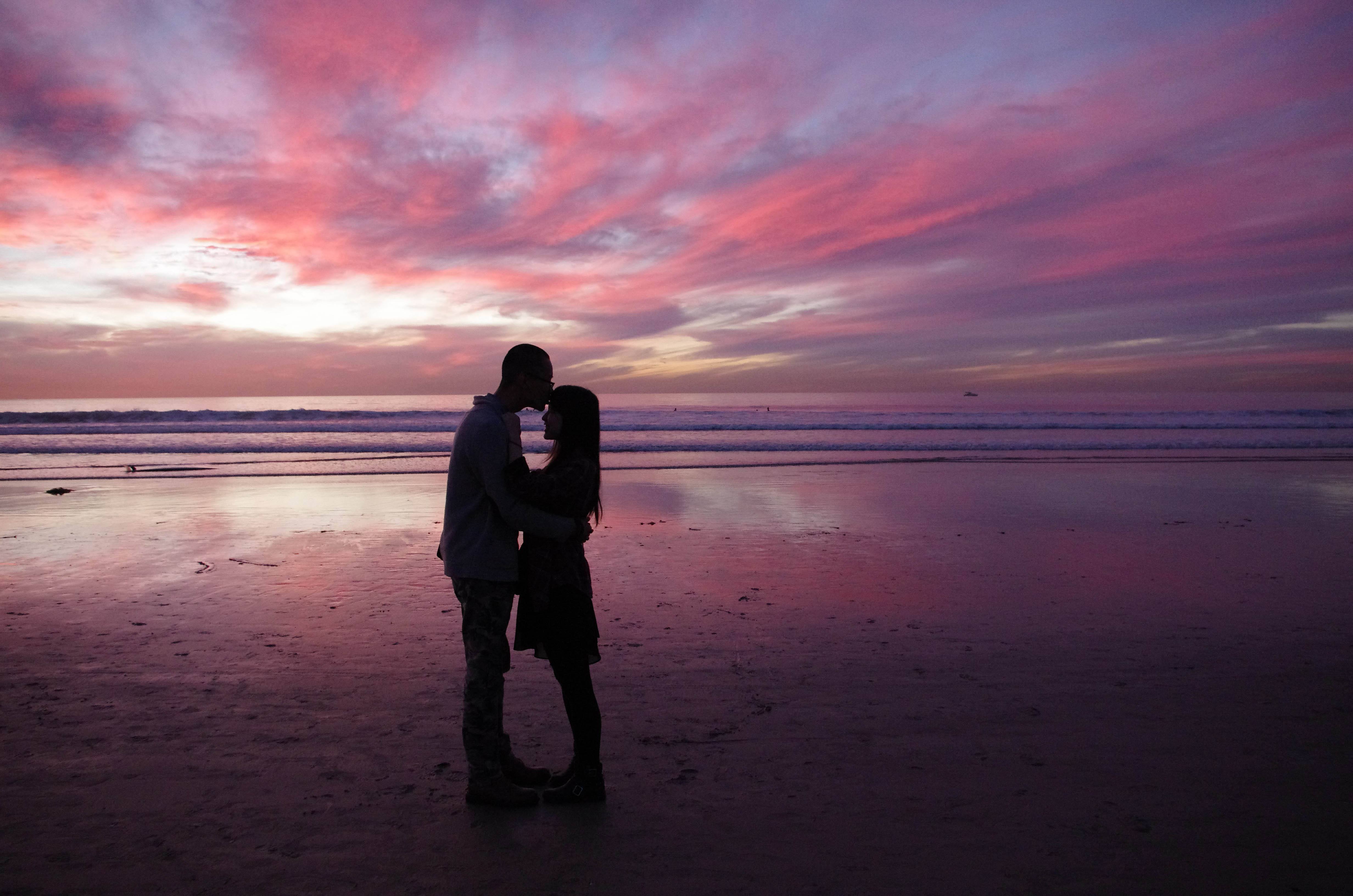 国产大飞机C919入列南航一周年，旅客运输量超46万人次