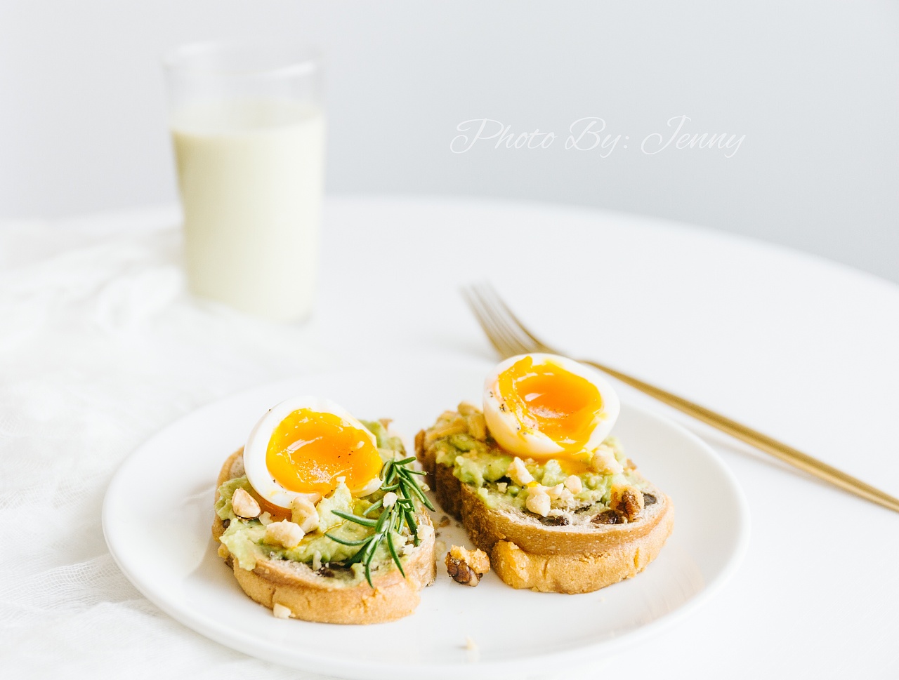 “秋冻”“贴秋膘”有讲究！专家回应秋季养生热门话题