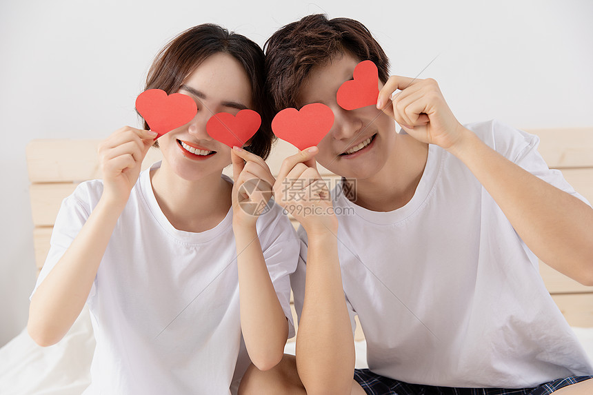 美国财政部长贝森特呼吁美联储降息：9月启动降息周期