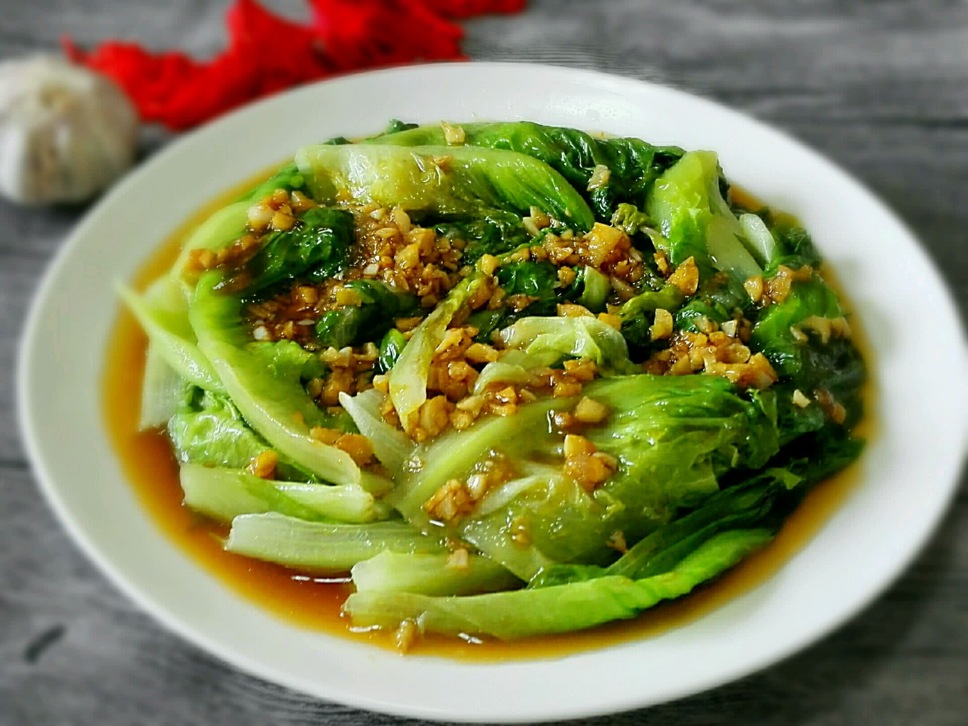 全国铁路暑运累计发送旅客近6亿人次