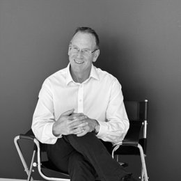 泽连斯基与特朗普通话,讨论追加对俄制裁和保护乌领空方案